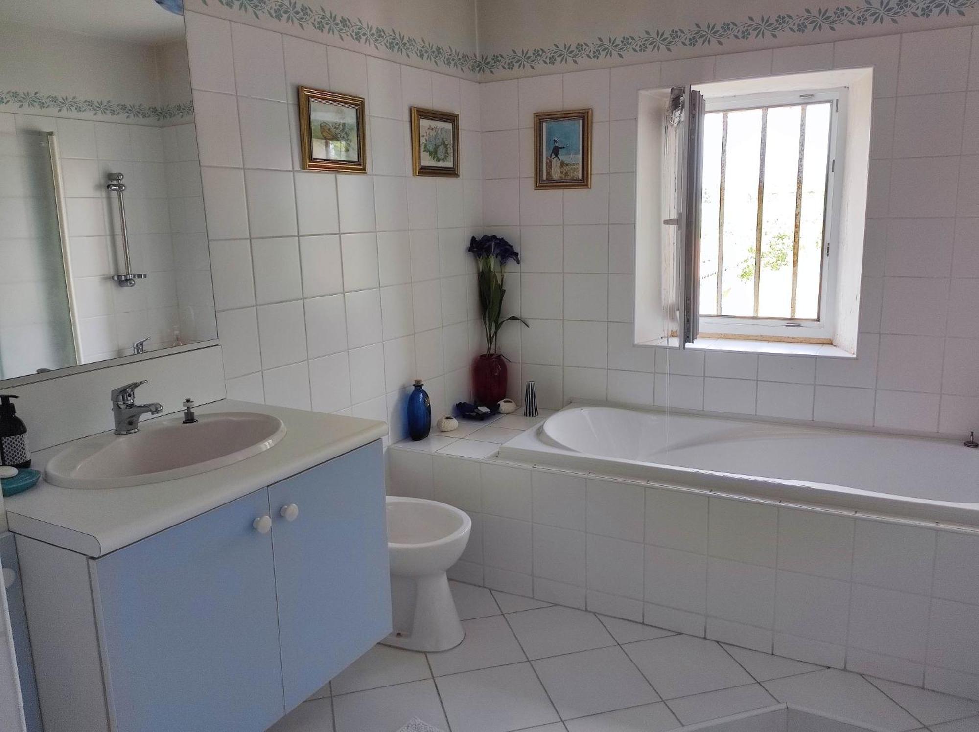 Chambre 3 Personnes Avec Salle De Bain Dans Mas Du Luberon Robion en Luberon Luaran gambar